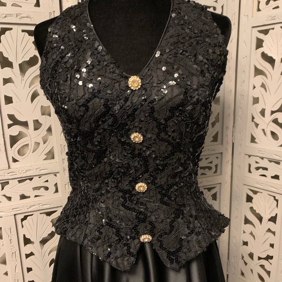 🎩2X HOST PICK🎩 VINTAGE SATIN BLACK SKIRT & ADORNED TOP FORMAL DRESS GOWN - Picture 3 of 11